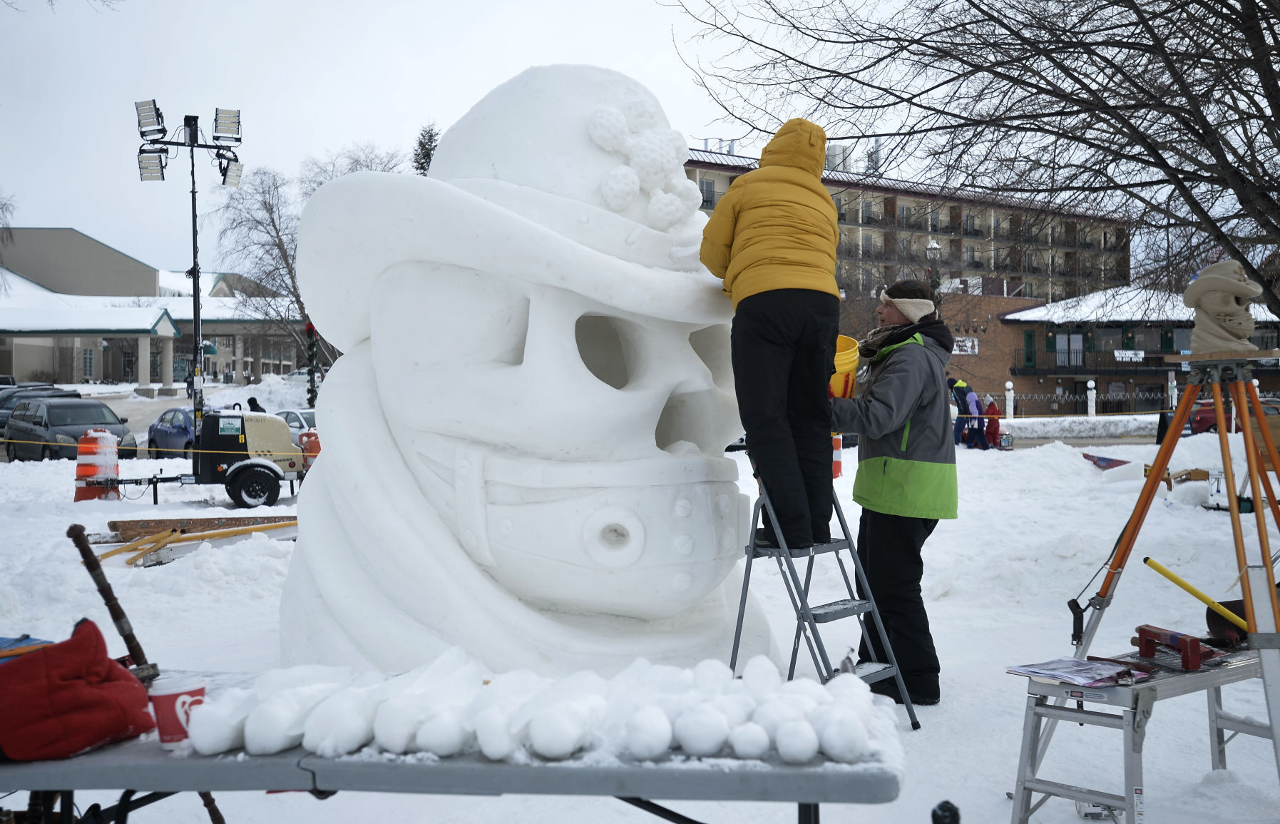 WINTERFEST SNOW SCULPTURES